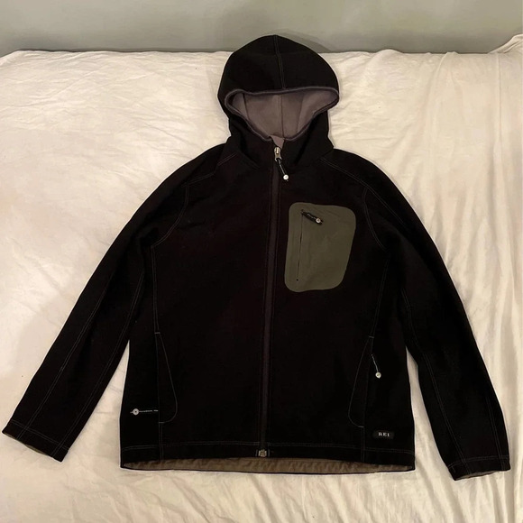 REI Other - REI kids boys fall/winter jacket Large